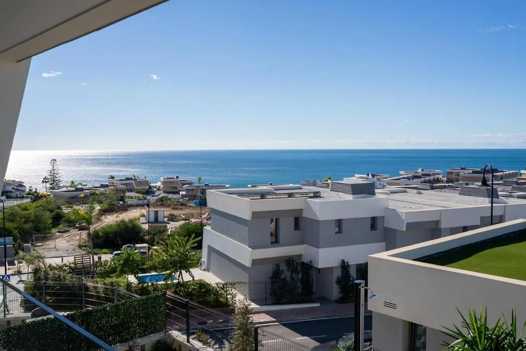 Beautiful Modern Town House - Eden Resort location